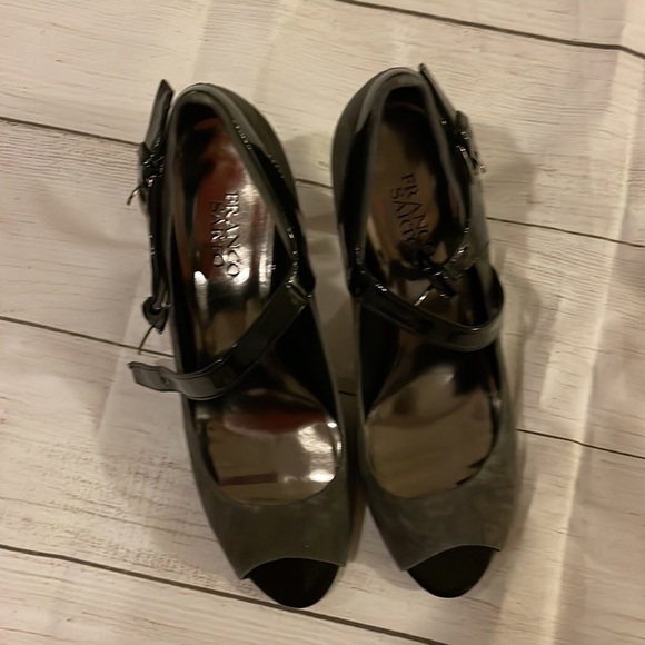 EUC Franco Sarto vintage gray suede and black patent heels​​​​ - Picture 2 of 6